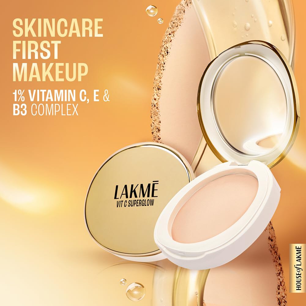 Lakme Makeup+Skincare VitC Superglow Skin Perfecting Compact - Sand16 (8 gms)